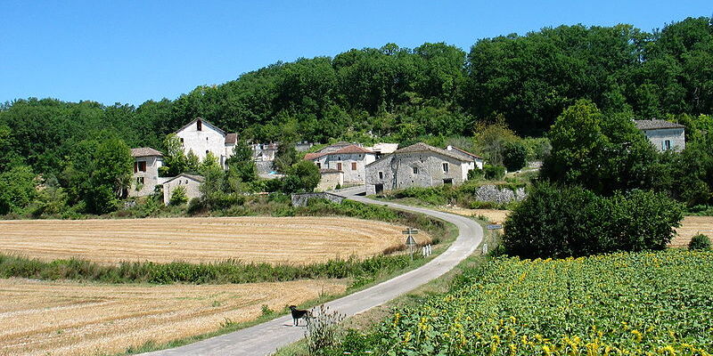 Valprionde le village et l'église_ Domaine public